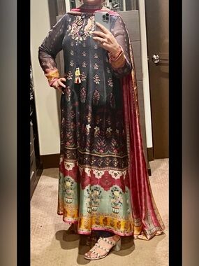 Women's Black Floral Printed Long Sleeve Maxi Dress with Maroon Dupatta